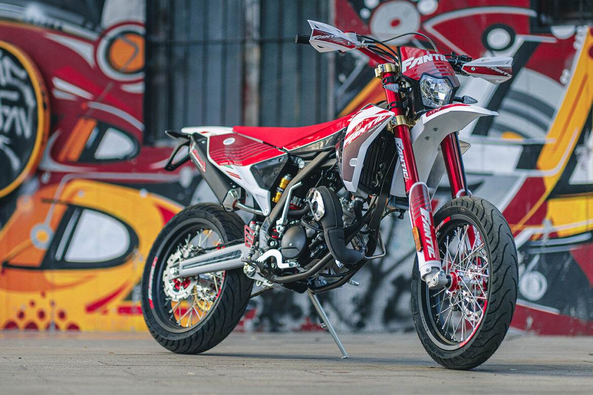 Moto 50cc Fantic XM Compétition Supermotard 2023.